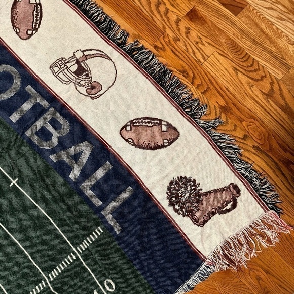 Vintage NFL Football Field Tapestry Knit Blanket w/ Fringe | Game Day Throw - Picture 4 of 6